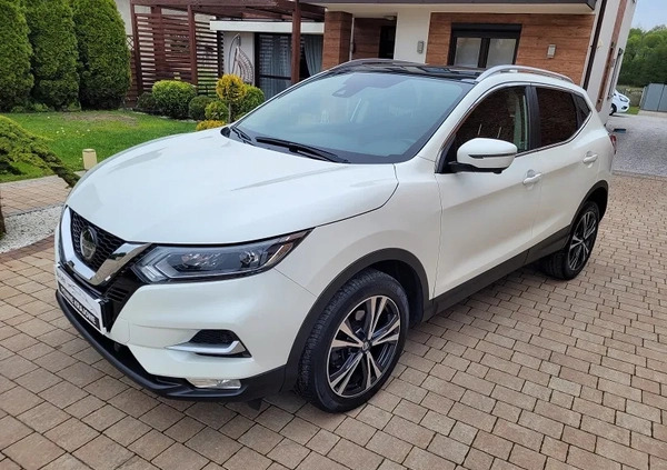 Nissan Qashqai cena 76900 przebieg: 94121, rok produkcji 2019 z Radomsko małe 301